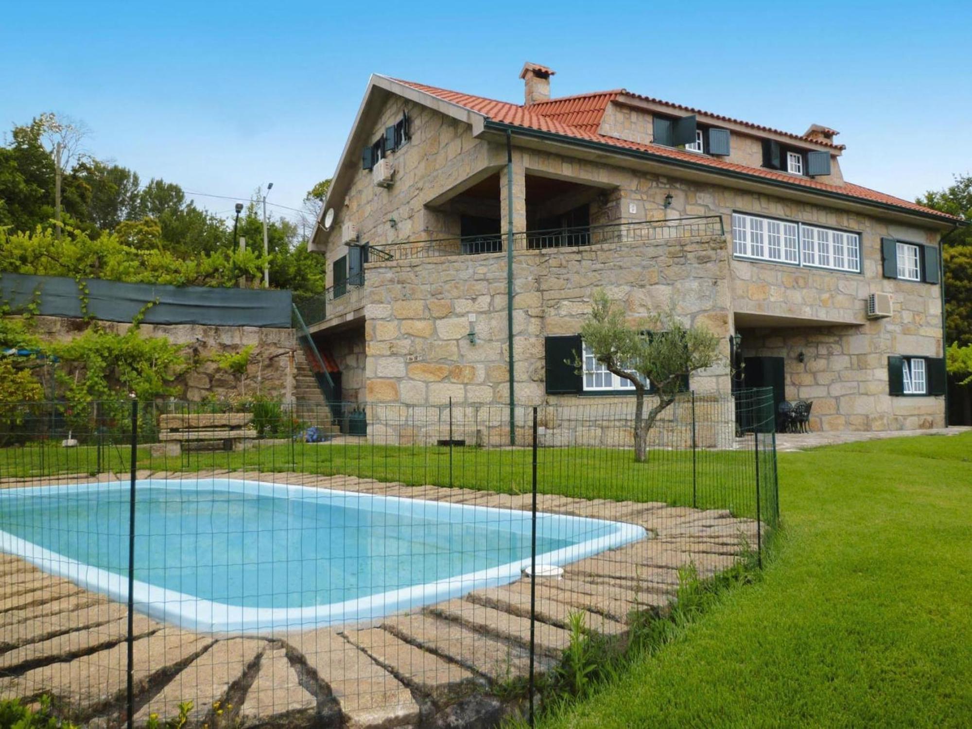 Holiday Home, Luzim Εξωτερικό φωτογραφία